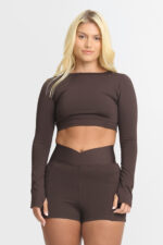 short yani cacau